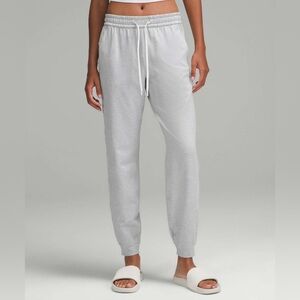 Lululemon Soft Jersey Classic-Fit Mid-Rise Jogger Heathered  Ultra Light Grey 8